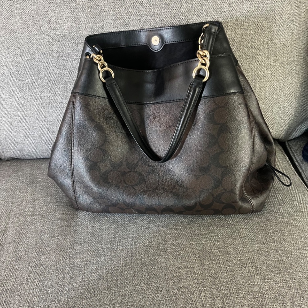 Coach Purse - Picture 7 of 7
